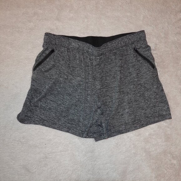 Women's Size XL Moisture Wicking Shorts w/ Zipper Pockets cute, soft, comfy, NWT - Picture 2 of 5